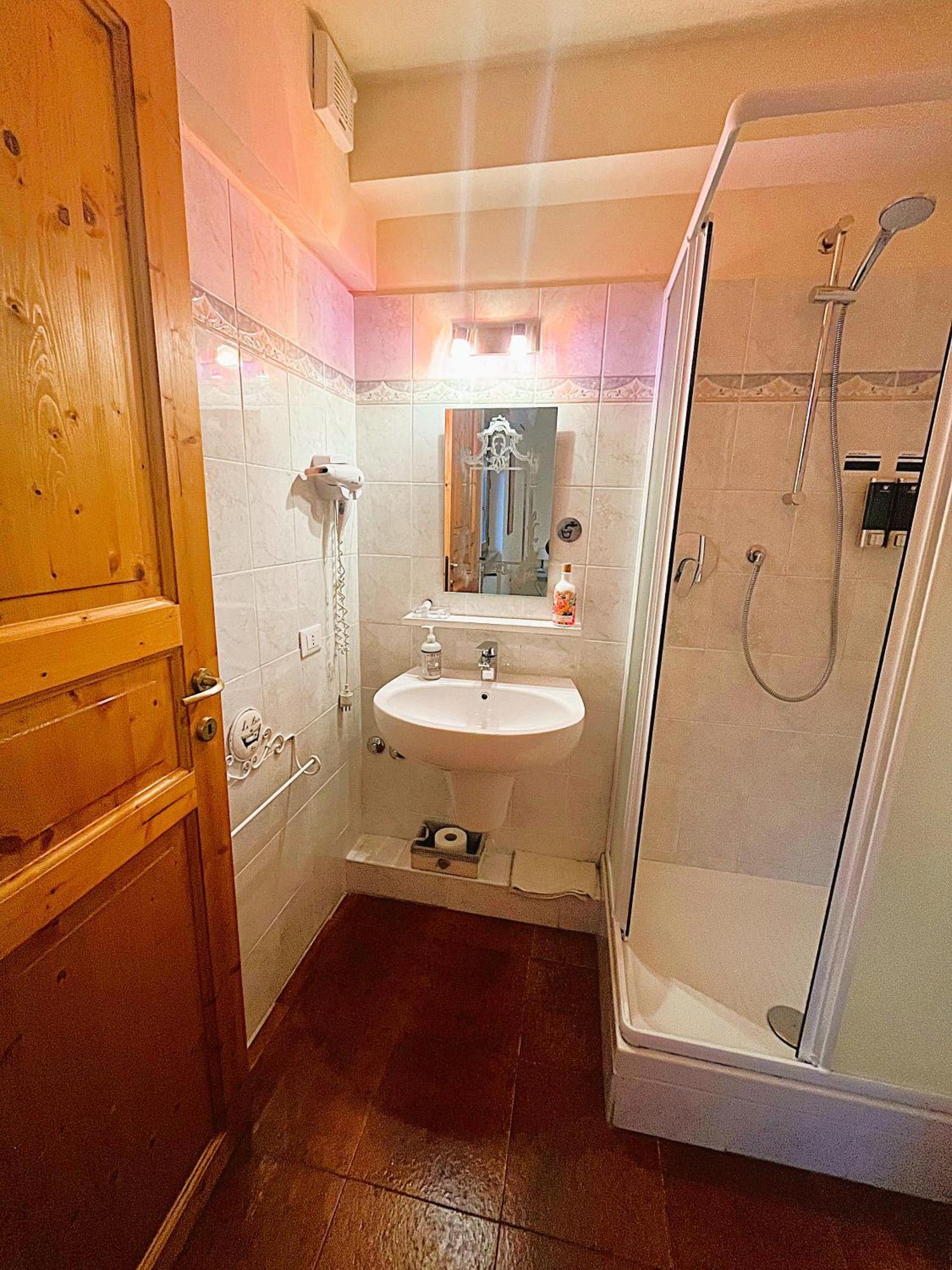 Hotel Flybgy à Orio al Serio Extérieur photo